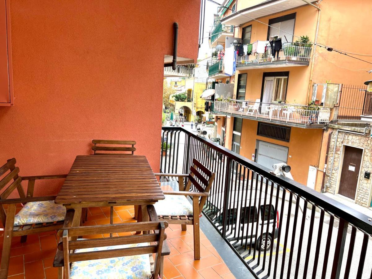 Monterosso Apartment Old City Монтероссо-аль-Маре Екстер'єр фото